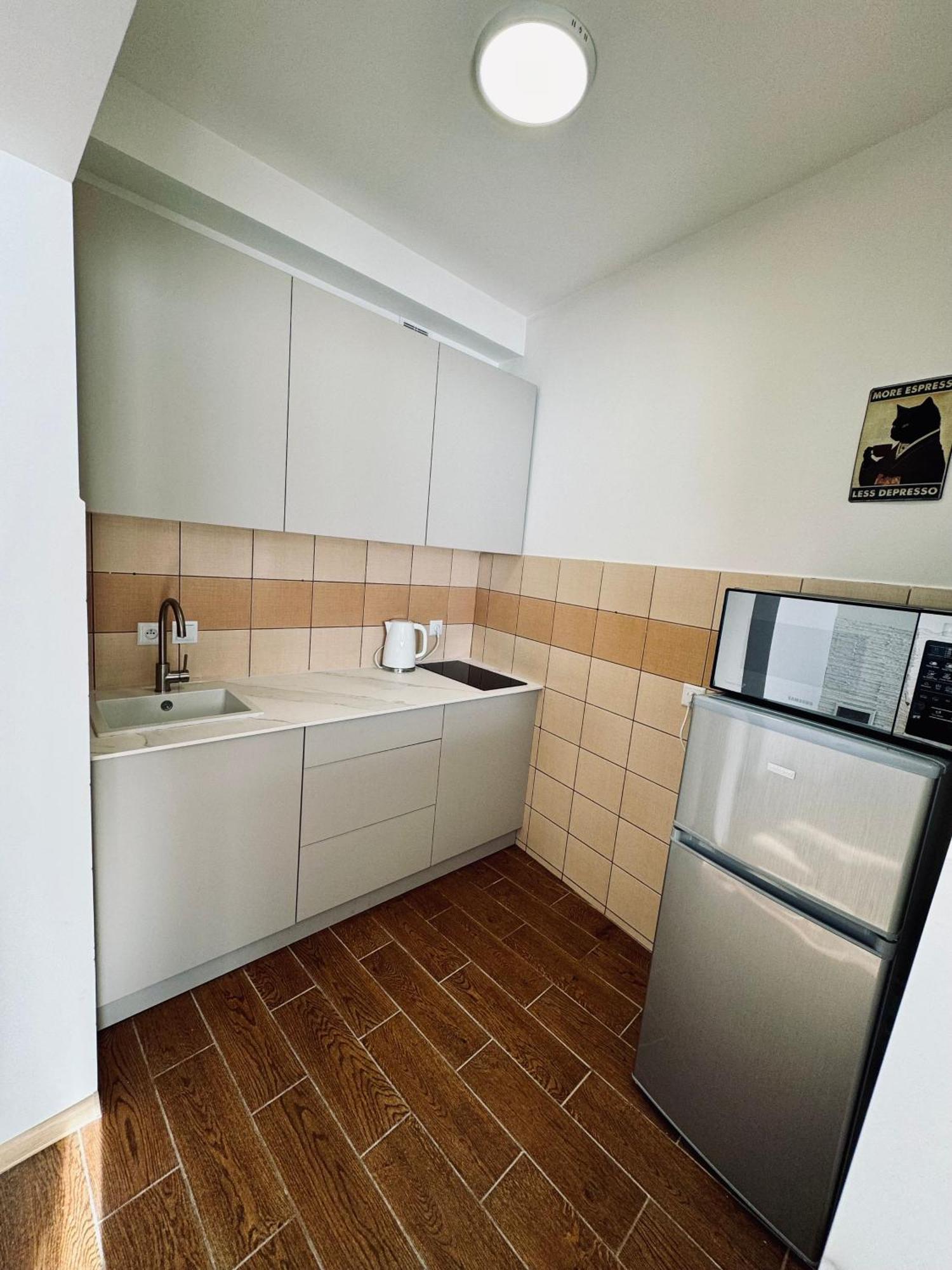 Apartament Wisteria Przemysl Bagian luar foto