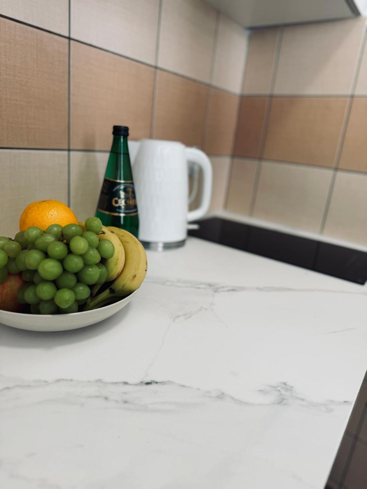 Apartament Wisteria Przemysl Bagian luar foto