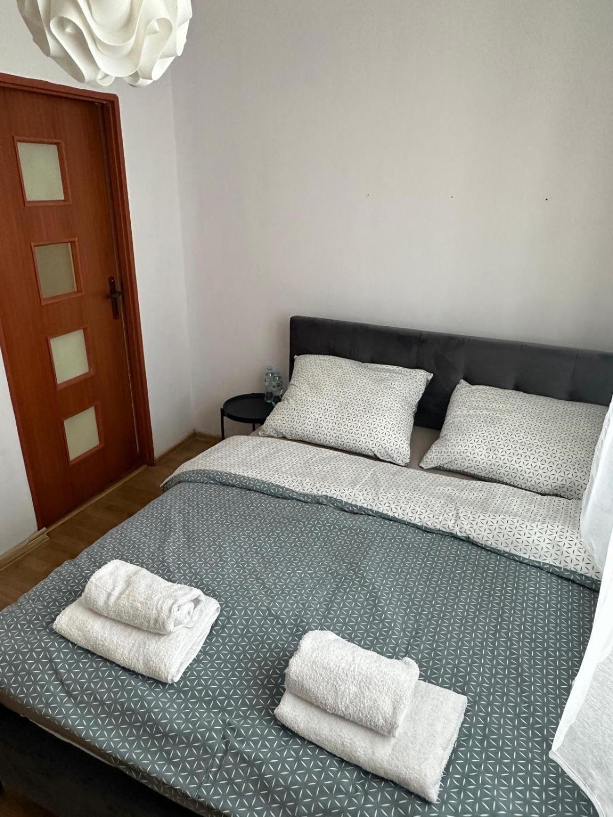Apartament Wisteria Przemysl Bagian luar foto